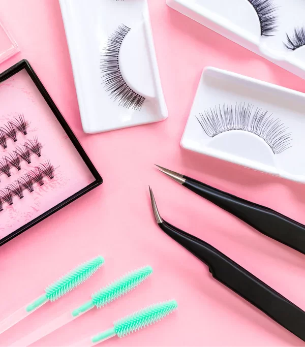 strip-lashes-versus-individual-lashes_1024x